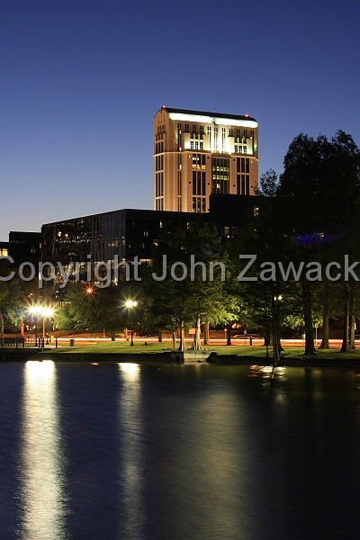 IMG_8413.JPG - Downtown Orlando & Lake Eola at Night