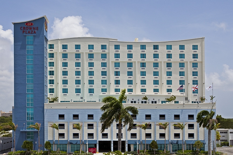 FLLHI-CP-Fort-Lauderdale-Exterior_1125.jpg
